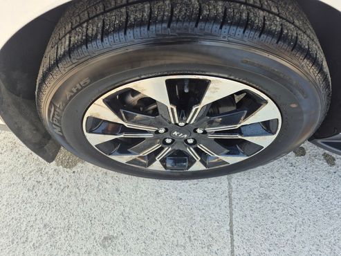 Kia Carnival Diesel 9-Seater Prestige — пробег 117 000 км — фото 5 из 5