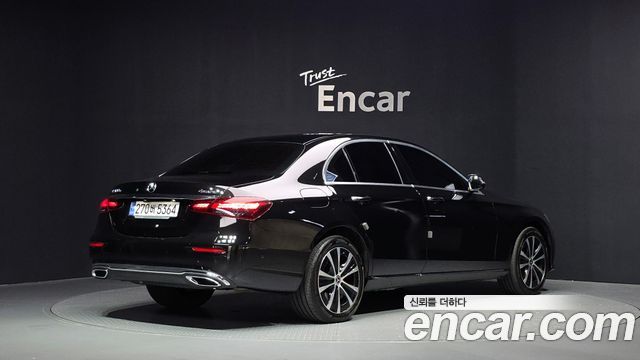 Mercedes-Benz E-Class E300e 4MATIC Exclusive — пробег 105 741 км — фото 2 из 5