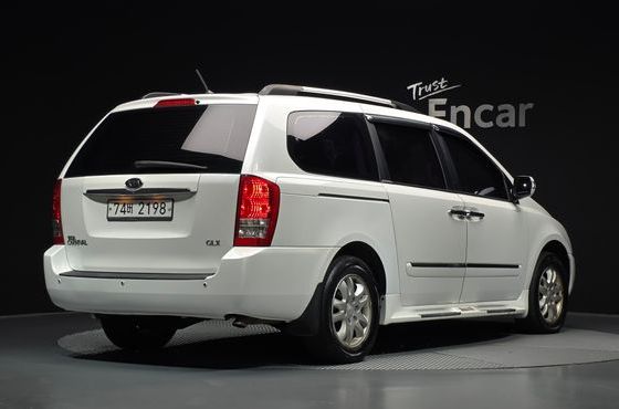 Kia Carnival Grand Carnival GLX Deluxe — пробег 106 066 км — фото 2 из 5