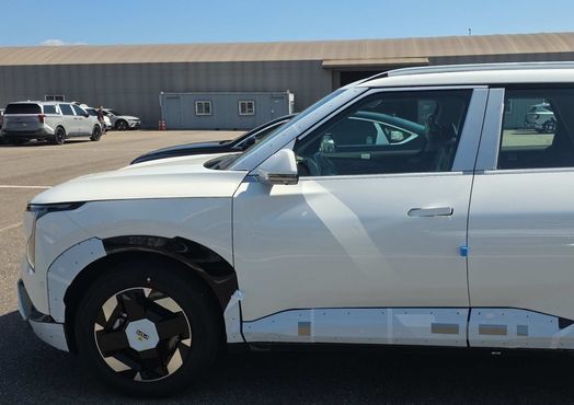Kia EV5 Long Range 2WD Earth — пробег 1 км — фото 2 из 5