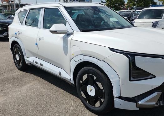 Kia EV5 Long Range 2WD Earth — пробег 1 км — фото 5 из 5