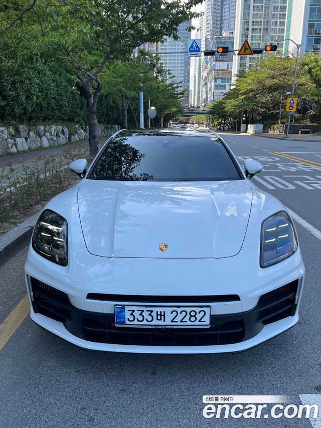 Porsche Panamera 2.9 AWD E-Hybrid — пробег 4 000 км — фото 1 из 5