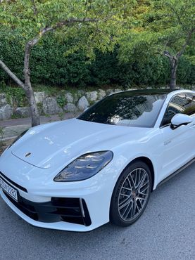 Porsche Panamera 2.9 AWD E-Hybrid — пробег 4 000 км — фото 2 из 5