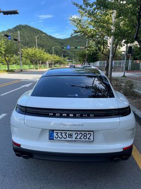 Porsche Panamera 2.9 AWD E-Hybrid — пробег 4 000 км — фото 4 из 5