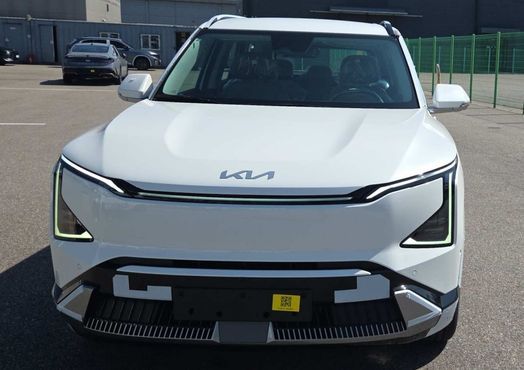 Kia EV5 Long Range 2WD Earth — пробег 1 км — фото 1 из 5