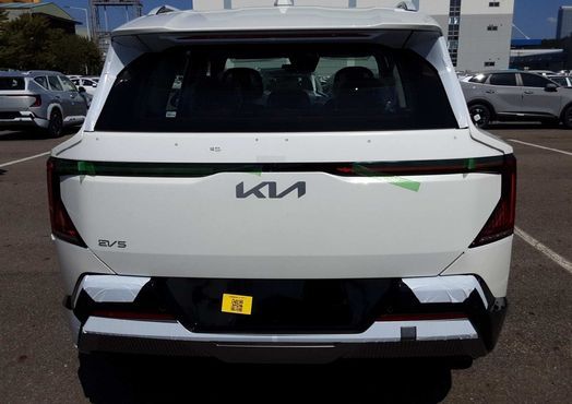 Kia EV5 Long Range 2WD Earth — пробег 1 км — фото 3 из 5