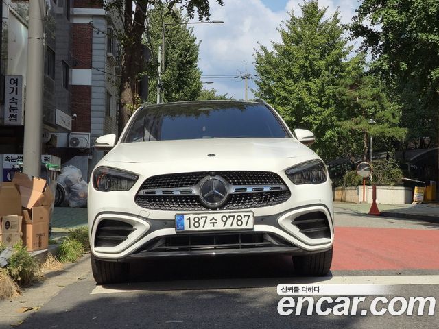 Mercedes-Benz GLA-Class GLA250 4MATIC — пробег 17 500 км — фото 2 из 5