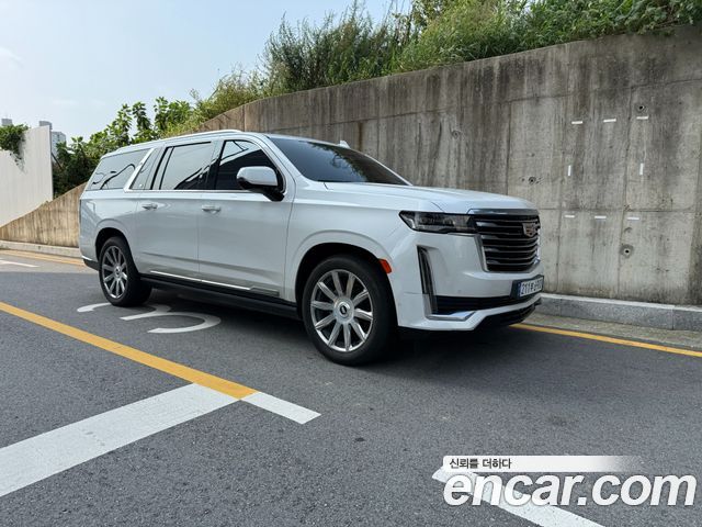 Cadillac Escalade 6.2 ESV ESV Premium Luxury Platinum — пробег 57 000 км — фото 1 из 5