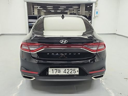 Hyundai Grandeur 2.4 Premium Special — пробег 102 320 км — фото 3 из 5