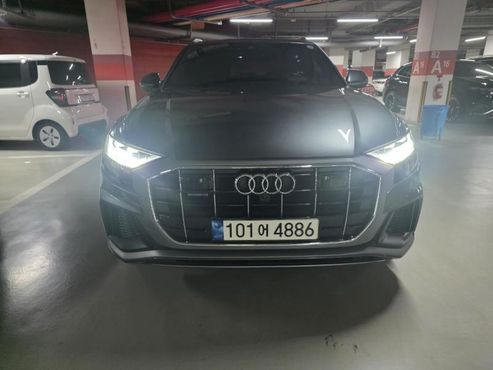 Audi Q8 45 TDI Quattro Premium — пробег 83 453 км — фото 1 из 3