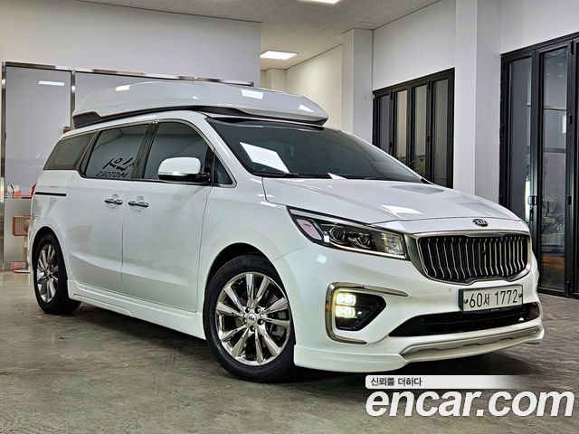 Kia Carnival 9-Seater Hi-Limousine Prestige Hiroof — пробег 134 000 км — фото 1 из 5