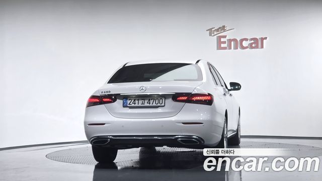 Mercedes-Benz E-Class из Кореи Encar