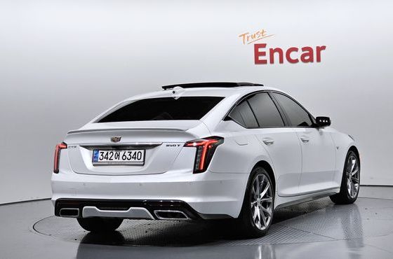 Cadillac CT5 2.0 Sport — пробег 41 073 км — фото 2 из 5