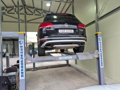 Volkswagen Touareg V6 3.0 TDI Bluemotion 7P5 — пробег 168 108 км — фото 2 из 3