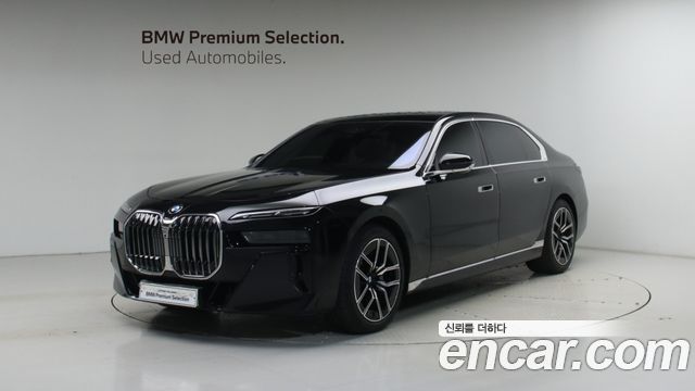 BMW 7-Series 740i xDrive M Sport — пробег 6 591 км — фото 1 из 5