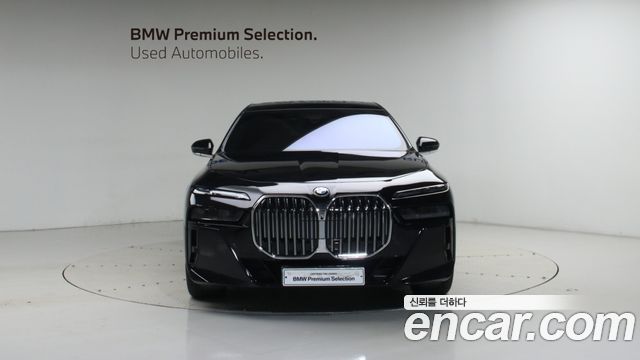 BMW 7-Series 740i xDrive M Sport — пробег 6 591 км — фото 3 из 5