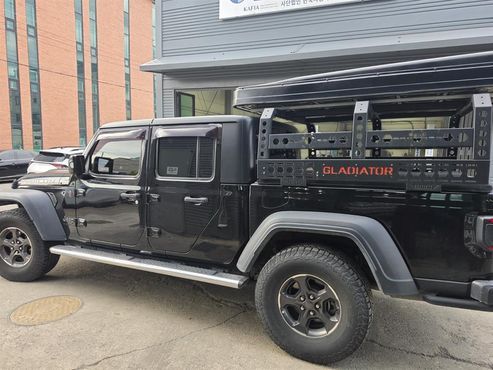 Jeep Gladiator 3.6 Rubicon — пробег 85 636 км — фото 2 из 5