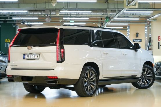 Cadillac Escalade 6.2 ESV ESV Sports Platinum — пробег 29 919 км — фото 4 из 5