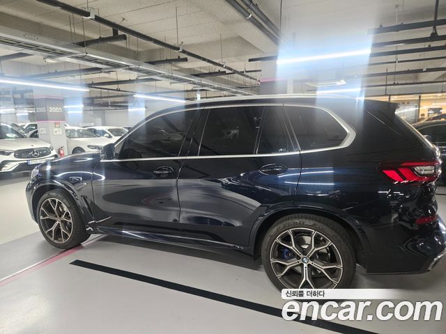 BMW X5 xDrive 40i M Sport — пробег 35 987 км — фото 2 из 5