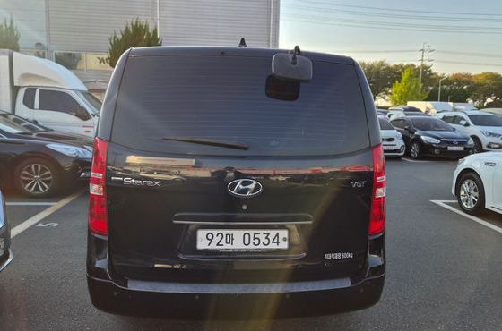 Hyundai Starex Van 5-Seater Modern — пробег 107 000 км — фото 2 из 5