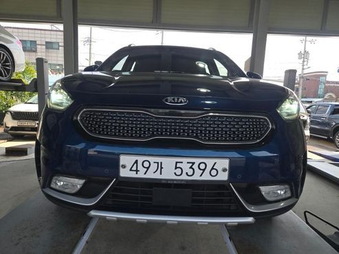 Kia Niro Noblesse — пробег 189 080 км — фото 1 из 2
