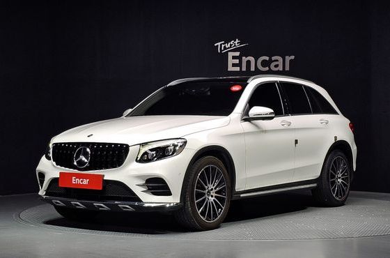 Mercedes-Benz GLC-Class GLC300 4MATIC AMG Line — пробег 128 702 км — фото 1 из 5