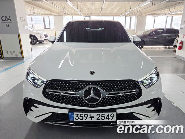 Mercedes-Benz GLC-Class GLC300 4MATIC Coupe — пробег 18 325 км — фото 2 из 5