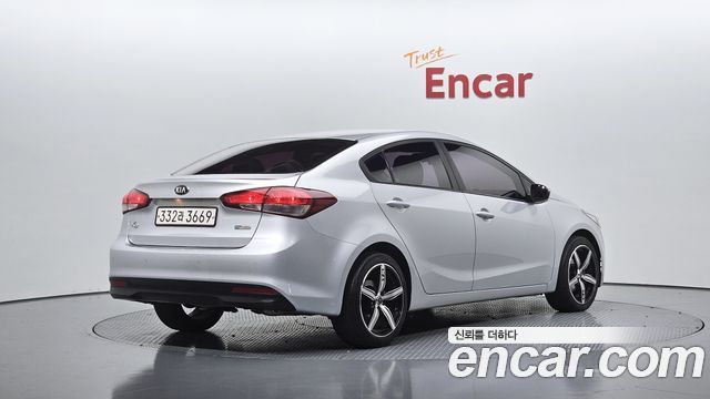Kia K3 из Кореи Encar