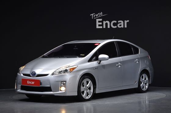 Toyota Prius 1.8 — пробег 148 368 км — фото 1 из 5