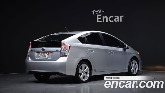 Toyota Prius 1.8 — пробег 148 368 км — фото 2 из 5