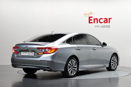Honda Accord 2.0 Hybrid Touring — пробег 83 649 км — фото 2 из 5