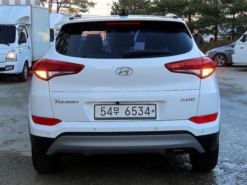 Hyundai Tucson Diesel 2.0 2WD Smart — пробег 110 662 км — фото 4 из 5