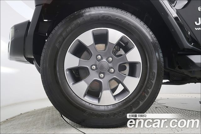 Jeep Wrangler 2.0 Overland 4Door — пробег 30 560 км — фото 5 из 5