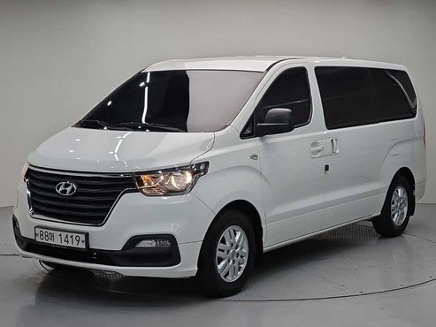 Hyundai Starex Van 3-Seater LPi Smart — пробег 31 933 км — фото 1 из 5