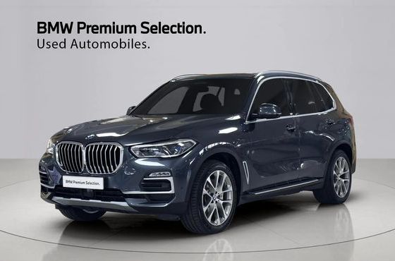 BMW X5 xDrive 45e xLine — пробег 71 199 км — фото 1 из 5