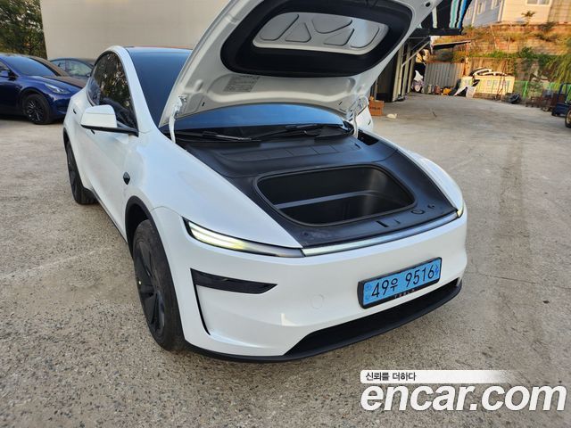 Tesla Model Y Premium RWD — пробег 2 086 км — фото 5 из 5