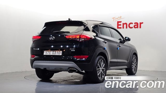 Hyundai Tucson Diesel 1.7 2WD Premium — пробег 169 723 км — фото 2 из 5