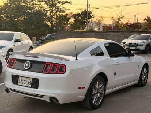 Ford Mustang Coupe — пробег 104 082 км — фото 5 из 5