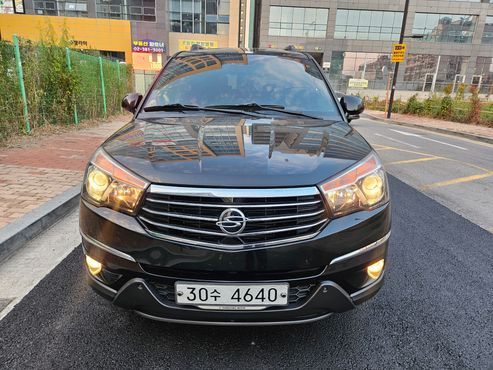 Ssangyong KORANDO 4WD TX 9-seater — пробег 133 410 км — фото 1 из 5