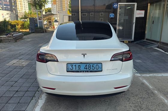 Tesla Model 3 Long Range AWD — пробег 75 500 км — фото 4 из 5