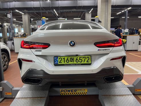 BMW 8-Series M850i xDrive M Performance Gran Coupe — пробег 9 446 км — фото 3 из 4