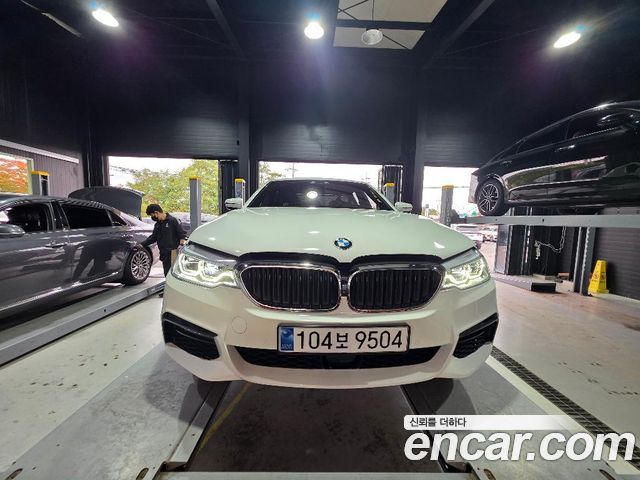 BMW 5-Series 530i M Sport Package Plus — пробег 120 058 км