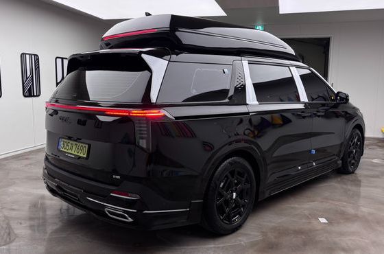 Kia Carnival HEV 9-Seater Hi-Limousine (Special vehicle) — пробег 1 240 км — фото 2 из 5