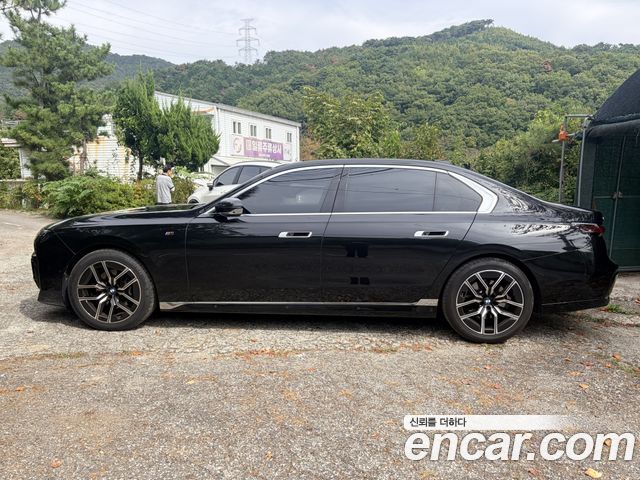 BMW 7-Series 740d xDrive M Sport — пробег 44 100 км — фото 4 из 5
