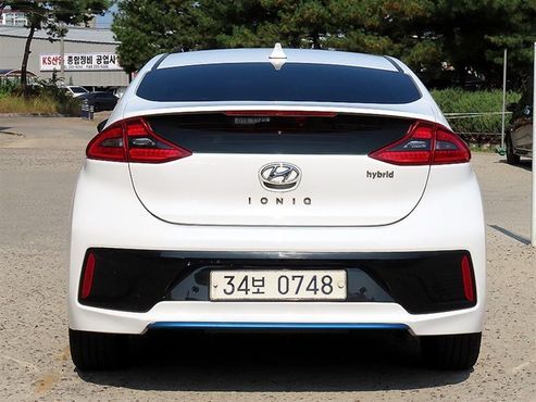 Hyundai Ioniq Q — пробег 136 115 км — фото 4 из 5