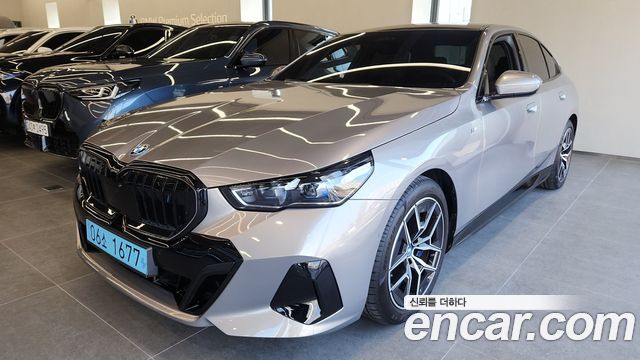 BMW i5 eDrive 40 M Sport — пробег 34 755 км — фото 1 из 5