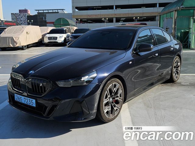 BMW i5 xDrive 40 M Sport Pro — пробег 38 634 км — фото 1 из 5