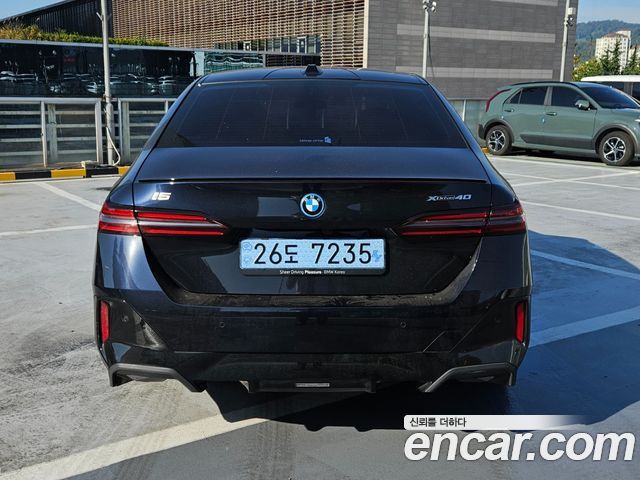 BMW i5 xDrive 40 M Sport Pro — пробег 38 634 км — фото 4 из 5
