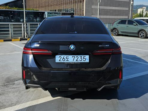 BMW i5 xDrive 40 M Sport Pro — пробег 38 634 км — фото 4 из 5