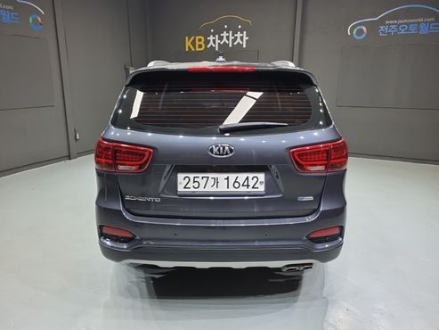 Kia Sorento Diesel 2.0 2WD Prestige — пробег 106 000 км — фото 4 из 5